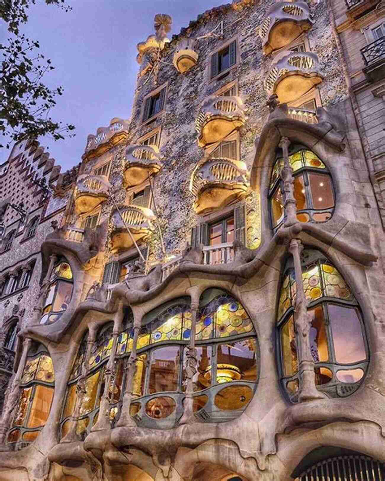 Casa Batlló By Antoni Gaudí Wanderlust Quilts: 10 Modern Projects Inspired By Classic Art Architecture