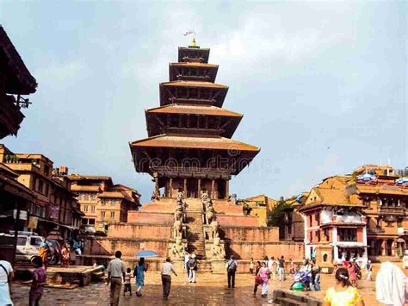 Durbar Square A UNESCO World Heritage Site Containing Ancient Palaces And Temples Kathmandu Travel Guide: With 100 Landscape Photos