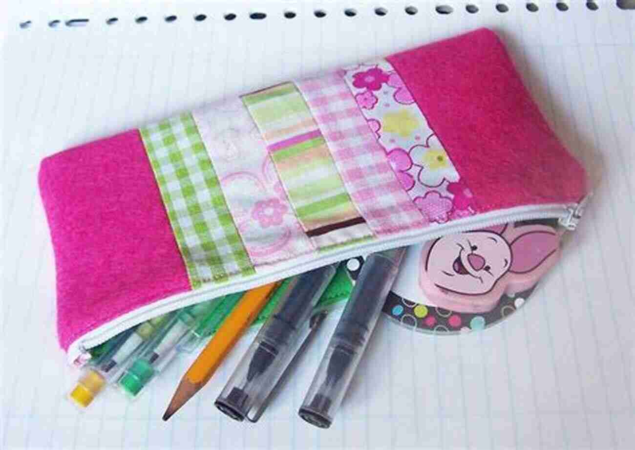 Easy Sewing Project: Pencil Case Easy Sewing Projects Anyone Can Make: For A Handcrafted Lifestyle