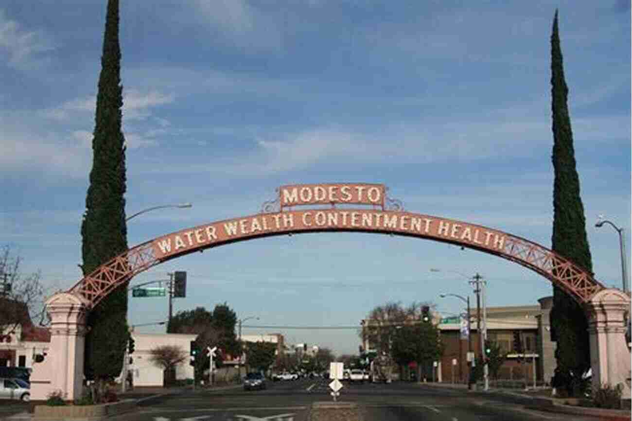 Exploring Modesto's Iconic Landmarks Through Carl Baggese's Lens Modesto (Images Of America) Carl P Baggese