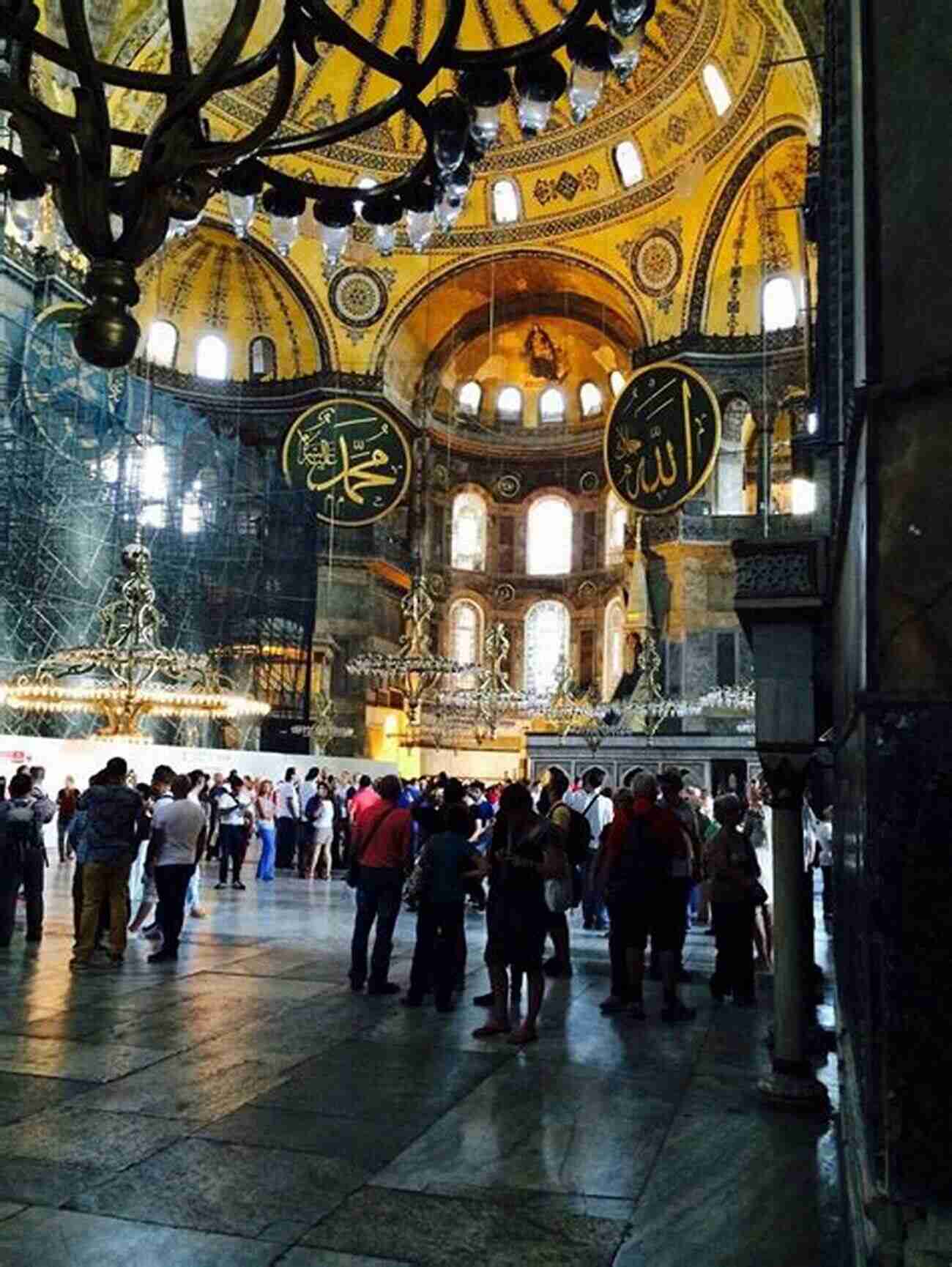 Guided Tour Of Istanbul With Istanbul Travel Stories Islam In Turkey A Story Told By The Best Local Guide (Istanbul Travel Stories)