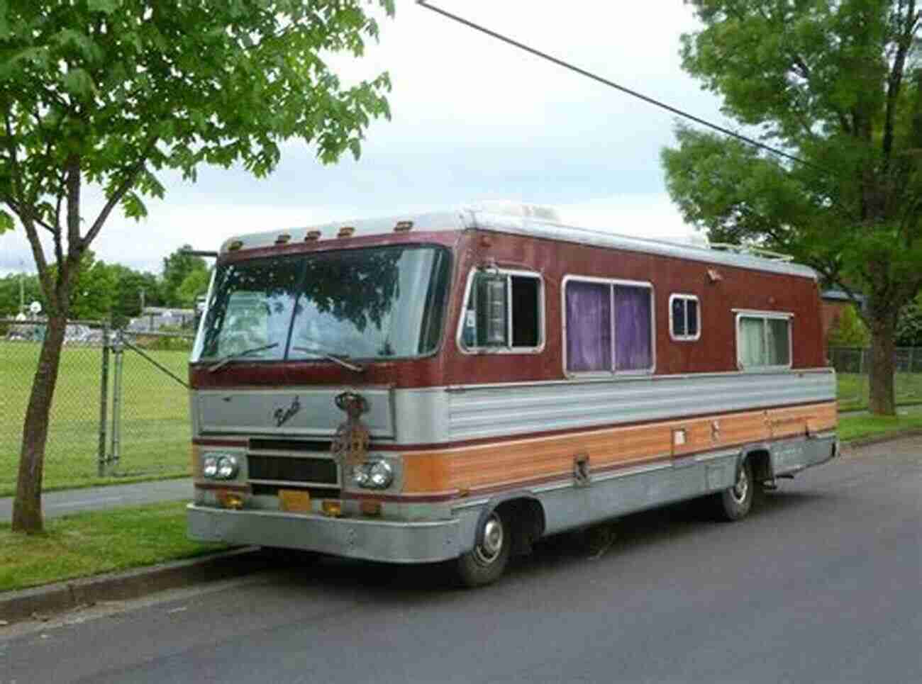 Old Couple Touring Australia In A Motor Home Darwin To Perth Via The Kimberleys: Seeing Australia In A Motor Home (Old People Touring Australia By Motor Vehicle)