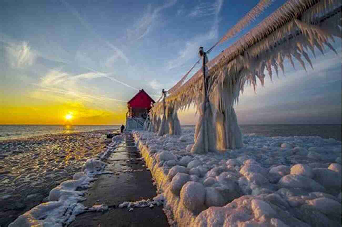 Picturesque Michigan Lighthouse Unbelievable Pictures And Facts About Michigan