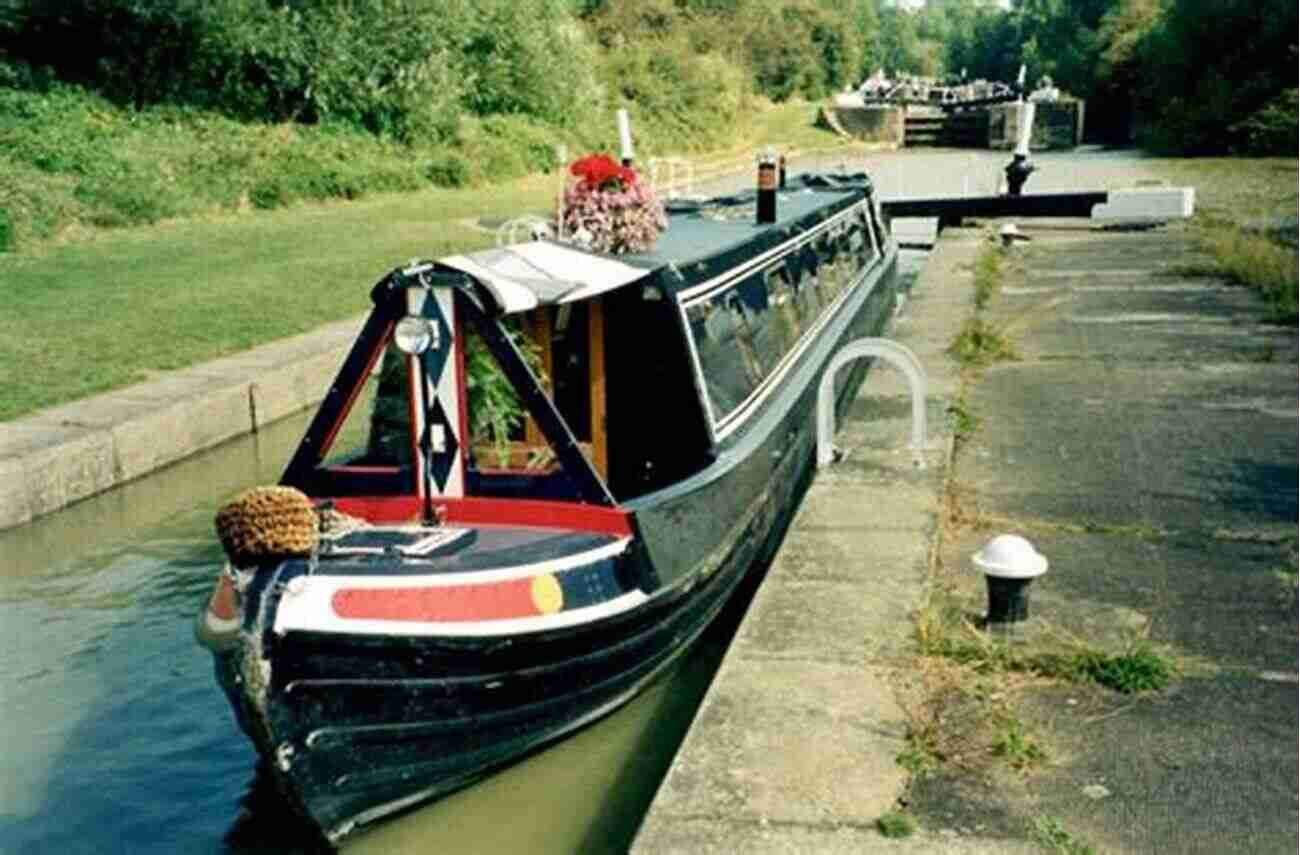 Stylish Narrowboat Design With Attractive Exterior Features The Narrowboat Guide: A Complete Guide To Choosing Designing And Maintaining A Narrowboat