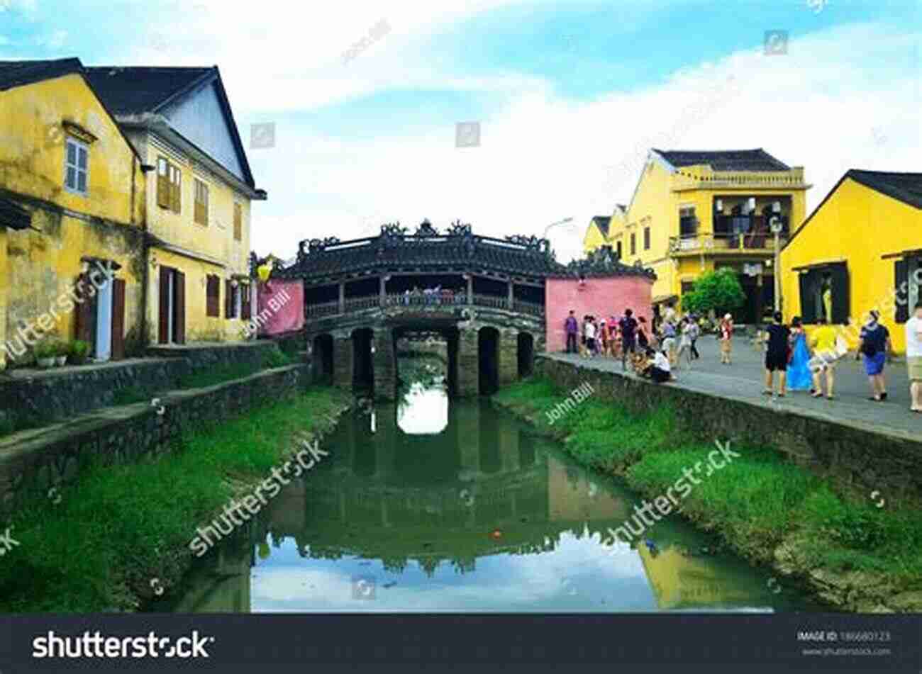 The Iconic Chua Cau Bridge Pagoda Vietnam Travel Magic #7: Hoi An Pilgrimage