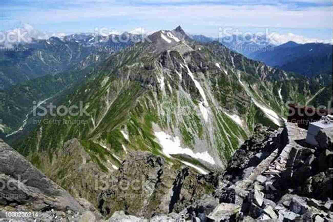 The Scenic Mount Daikiretto 10 Classic Alpine Climbs Of Japan (Volume 1)