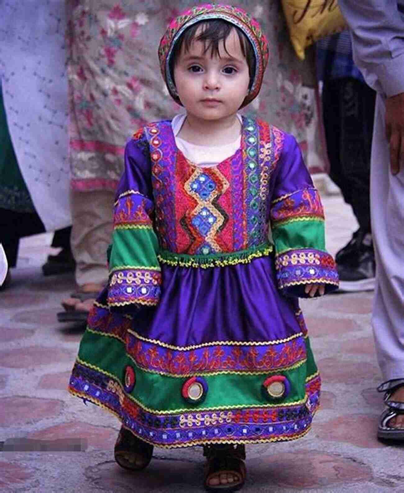 Traditional Pakistani Clothing Pakistan Culture (World Culture 3)