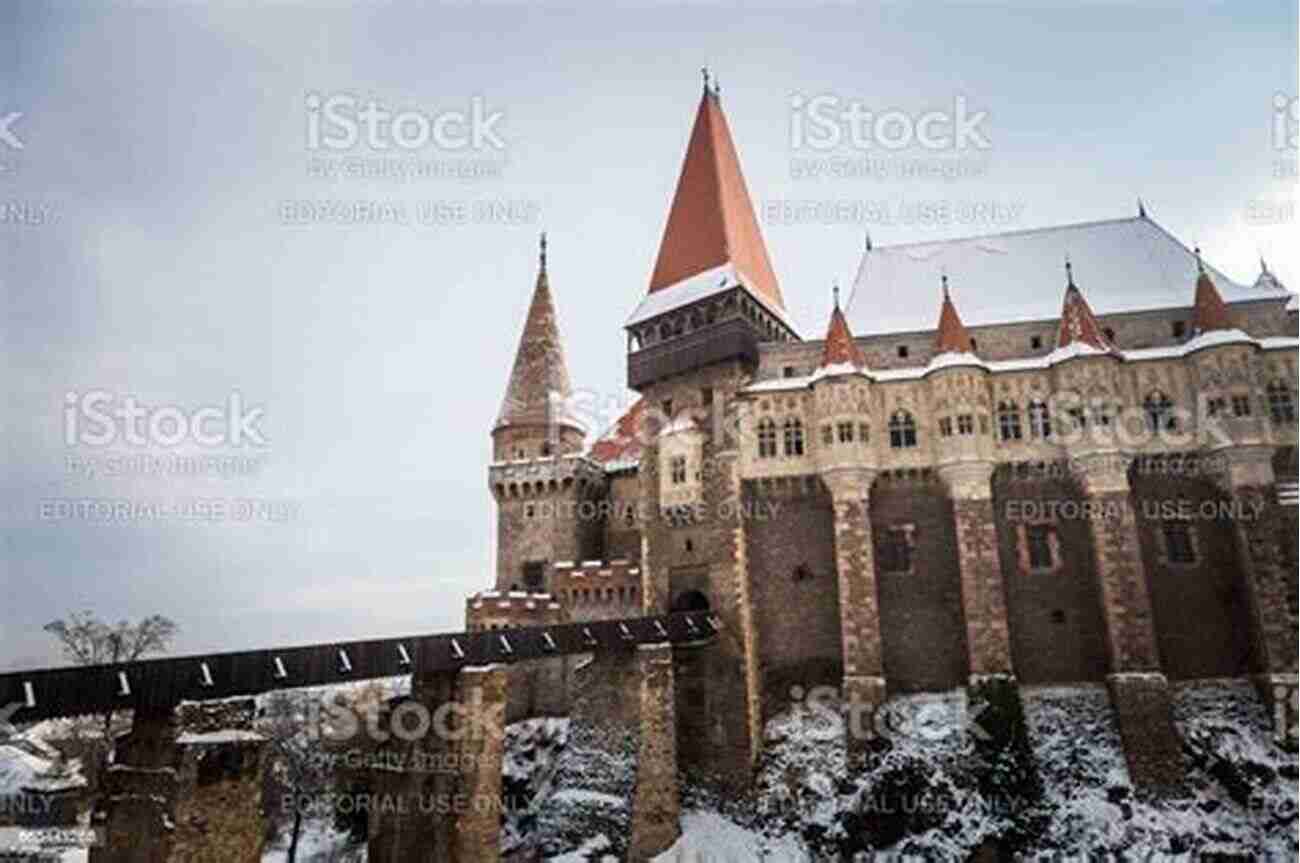 Transylvania Castle Shrouded In Mist Romania: 2018 Tourist S Guide Daniel B Smith